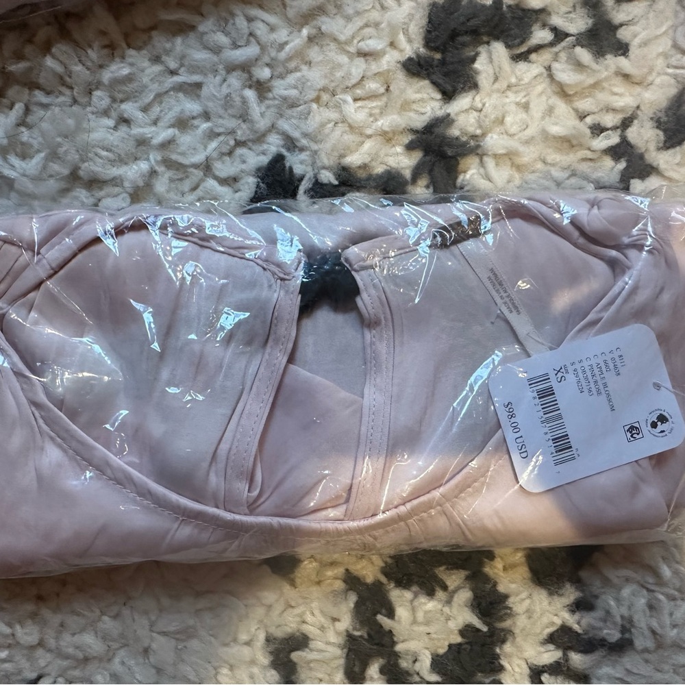 NWT Feee People Elegant Women's Pink Blouse - Picture 4 of 11